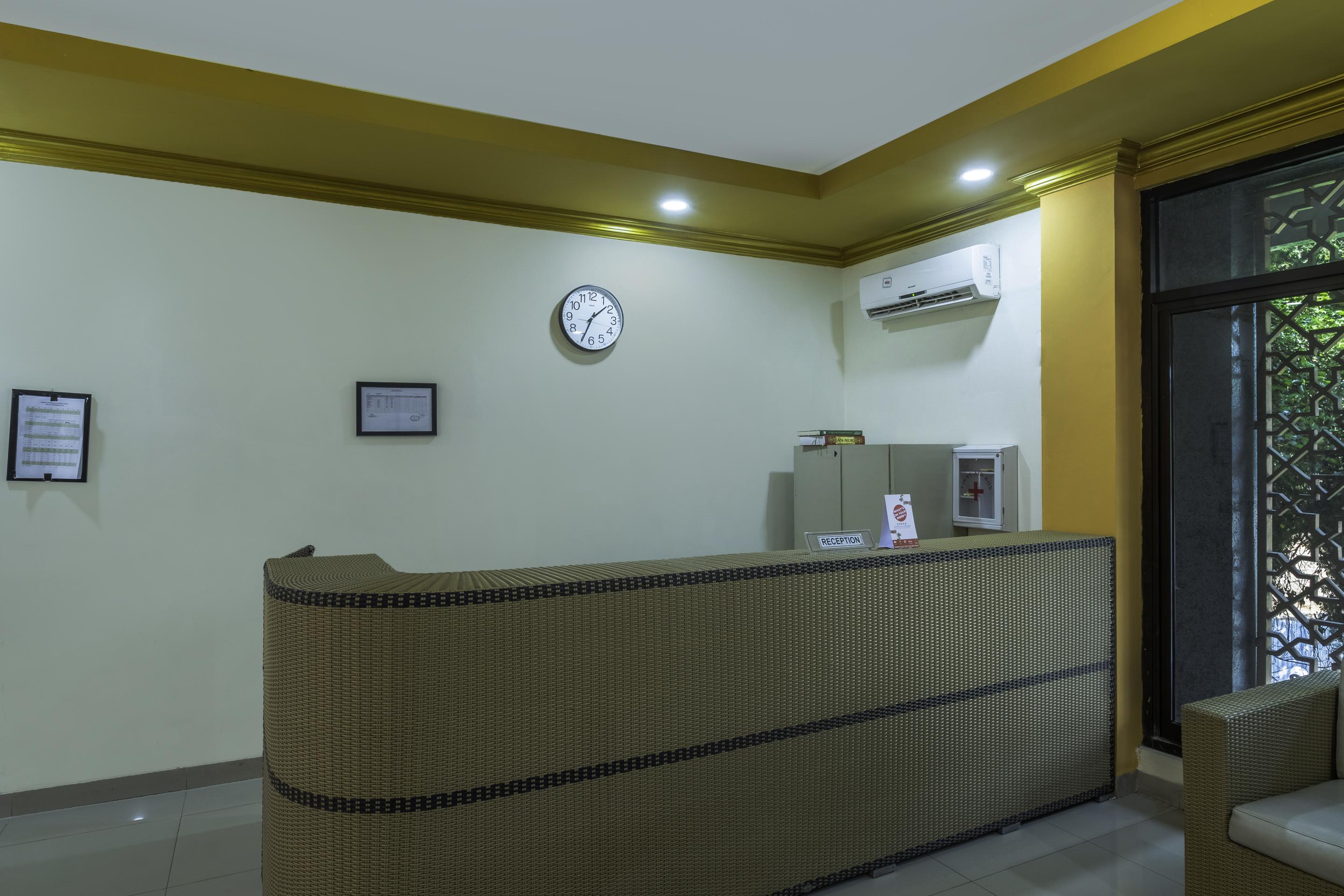 Oyo 2132 Pondok Avicenna Cirebon Exteriér fotografie
